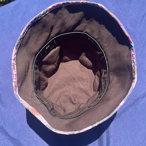 Prana Reversible Bucket hat brown metal logo to pink Floral pattern inner OS - Picture 6 of 8